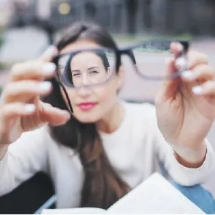 Lazer gözlük gider