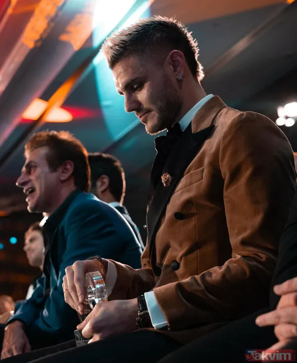 GQ Türkiye Men Of The Year 2023'e damgasını vuran an! Icardi, Teoman, Burak Özçivit ve Selahattin Paşalı bir arada - 5