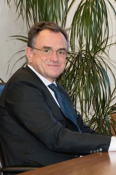 Vergi rekortmeni Mehmet Sinan Tara kimdir? Sinan Tara kaç yaşında