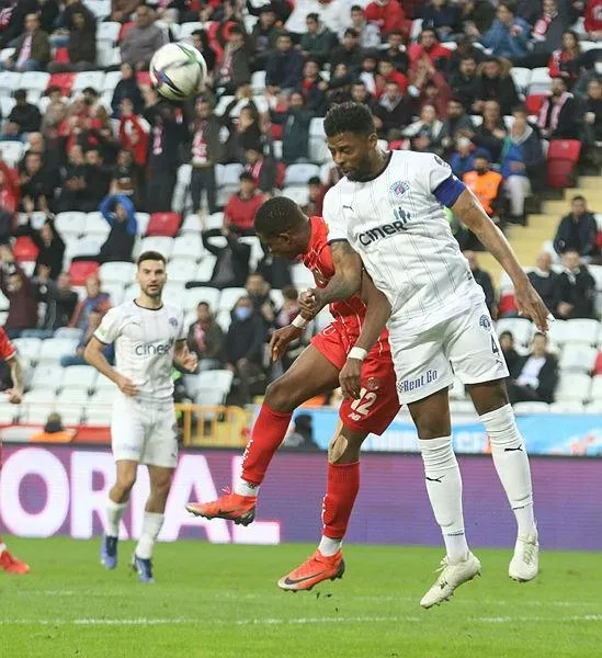 antalyada-kazanan-yok-antalyaspor-1-1-kasimpasa-mac-sonucu-ozet-1640102873237.jpeg Antalya'da kazanan yok! (Antalyaspor 1-1 Kasımpaşa MAÇ SONUCU ÖZET)-1