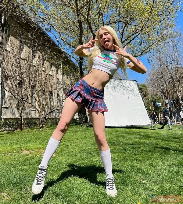 Aleyna Tilki’den yarı çıplak direk dansı! Sosyal medya ikiye bölündü! “Sesim iyi olmasaydı pole dancer” olurdum demişti... - 5