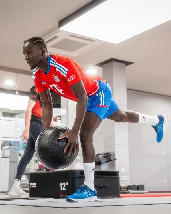 Son dakika: Senegalli yıldız Sadio Mane yardım meleği çıktı!-2