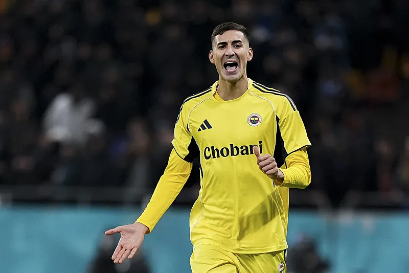 Fenerbahçe'de yeni sezonun ilk transferi belli oldu! - 3