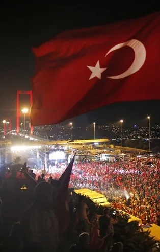 15 Temmuz'un yıl dönümü için 7 dilde video