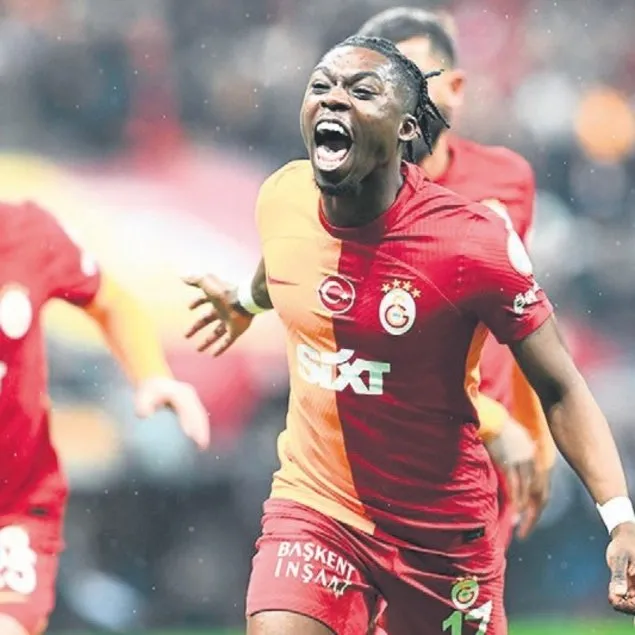 Derrick Köhn’e Eyüp kancası
