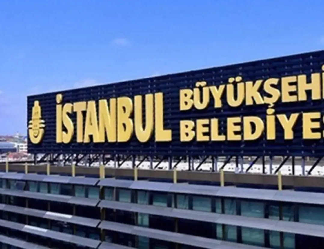 Çalışmayan merdiven değil arıza panosu yenilendi!