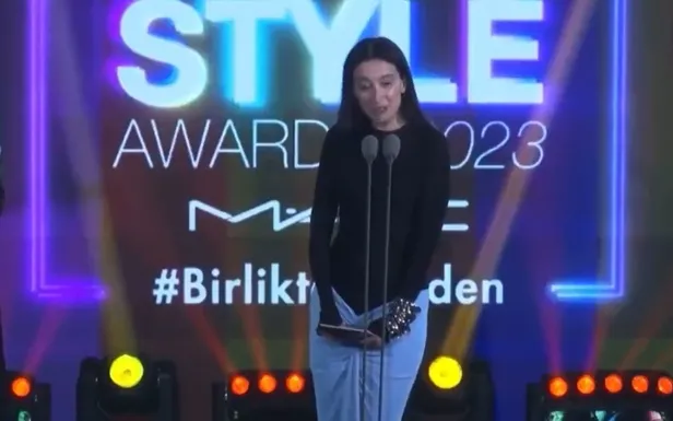 LGBT’lilere geçit yok! Melike Şahin ve Mabel Matiz’in konserleri iptal edildi