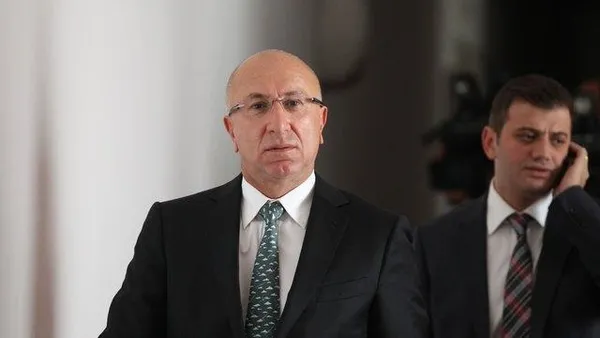 turgay-cinerin-koalisyon-sevdasi-buraya-kadar-haberturk-geri-vitese-hazirlaniyor-1680671425530.jpeg Turgay Ciner'in koalisyon sevdası buraya kadar! Habertürk geri vitese hazırlanıyor-6