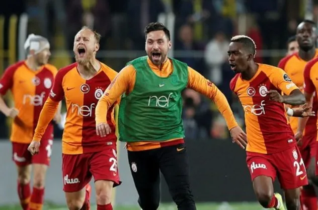 Galatasaray Fenerbahçe'nin rekorunu elinden aldı