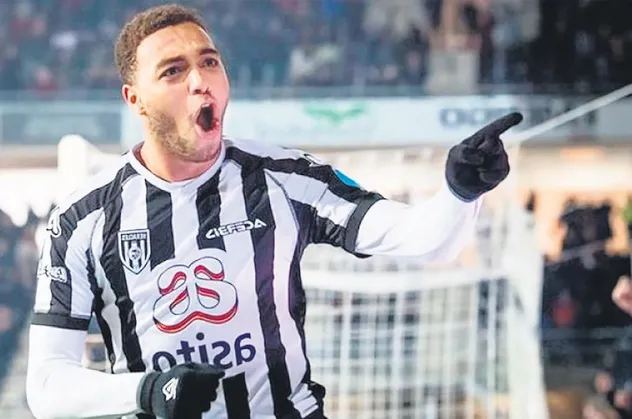 Fenerbahçe, Heracles’in gol makinesi Cyriel Dessers'i transfer listesine aldı