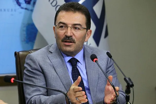 ilk-darbe-girisimi-yasanirken-istanbul-il-emniyet-mudurlugune-getirilen-selami-altinok-17-25-aralik-olayini-anlatti-1639782212535.jpeg İlk darbe girişimi yaşanırken İstanbul İl Emniyet Müdürlüğü’ne getirilen Selami Altınok 17-25 Aralık olayını anlattı!-6