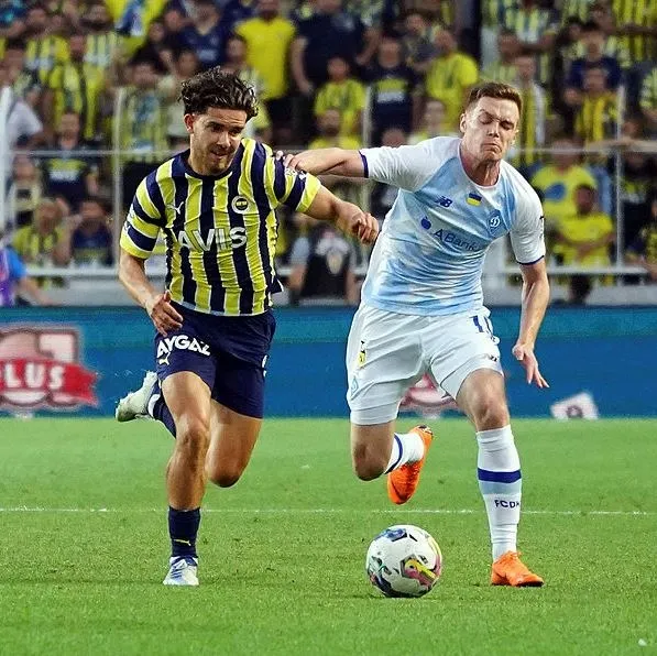 fenerbahce-trabzonspor-basaksehir-ve-sivassporun-mac-programi-belli-oldu-1661589877047.jpg