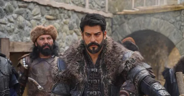 Burak Özçivit’ten 150 milyonluk 30 daire iddialarına yanıt: "Çıkan haberlerin hiçbir gerçekliği yoktur"