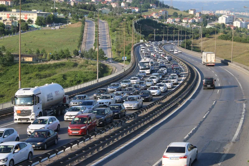 Bayram tatili dönüş trafiği başladı - 2