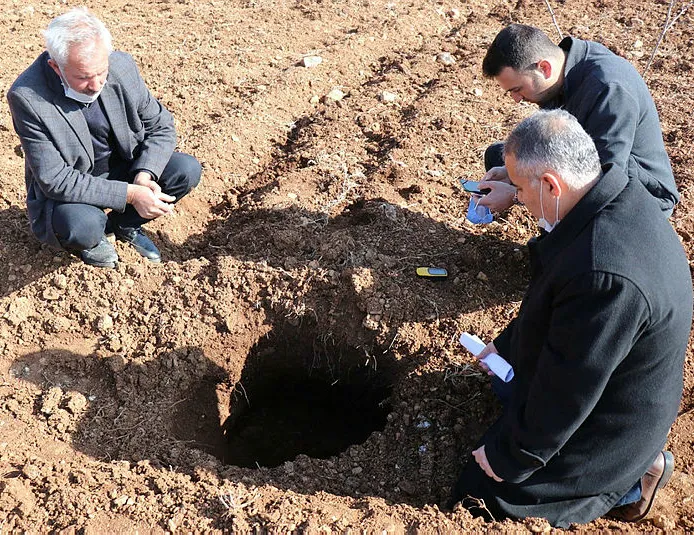Şanlıurfa’da korkutan manzara! 10 metre derinliğinde...