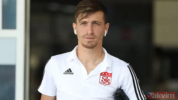 Galatasaray'a yeniden transfer olan Arda Turan hakkında en çok merak edilen gerçek! Arda Turan meğer... - 9