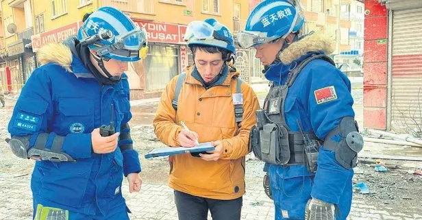 Çin ekibine tercümanlık için deprem bölgesine giden mimarı işten çıkardılar