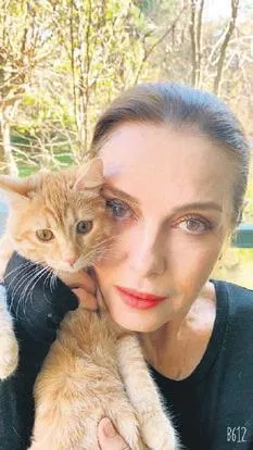 ibrahim-tatlises-eski-askini-unutmadi-hulya-avsar-icin-canimi-veririm-1639858884979.jpeg İbrahim Tatlıses eski aşkını unutmadı! Hülya Avşar için canımı veririm-3