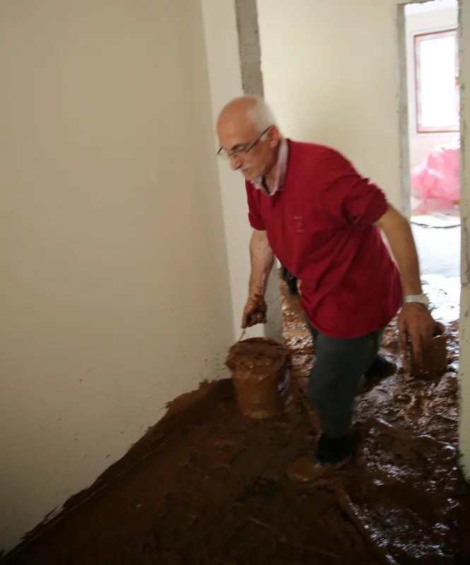 Rize'de 1 ev çöktü, 22 ev boşaltıldı, mahsur kalanlar kurtarıldı - 6
