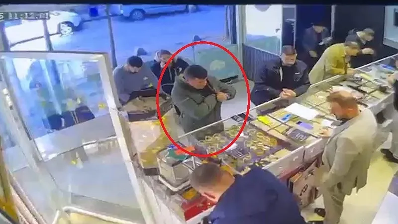 Siirt'te 2 çocuk annesi Gülhan Börülce'yi (39) altınları için öldürüldü, DHA