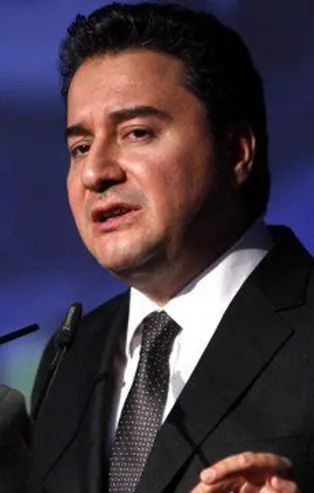 Ali Babacan Taksim Meydanı'ndan "Ben karaktersizin önde gideniyim" diye bağırsa bu kadar etkisi olmazdı