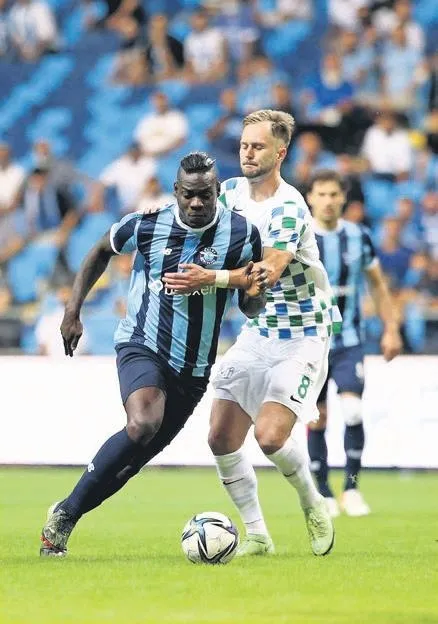 fenerbahce-sezonun-ilk-hazirlik-macinda-shkupi-ile-2-2-berabere-kaldi-1655938255864.jpeg Fenerbahçe sezonun ilk hazırlık maçında Shkupi ile 2-2 berabere kaldı-2