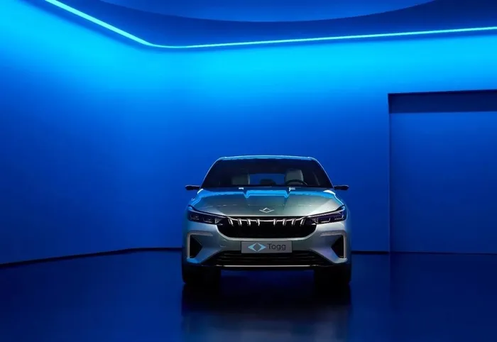 turkiyenin-yerli-ve-milli-otomobili-toggun-yeni-modeli-gorucuye-cikti-iste-ilk-goruntuler-1704831029673.jpeg İşte T10F'den ilk görüntüler | Türkiye'nin yerli ve milli otomobili Togg dünya sahnesinde! Yeni modelin özellikleri neler? Ne zaman yollarda olacak?-6