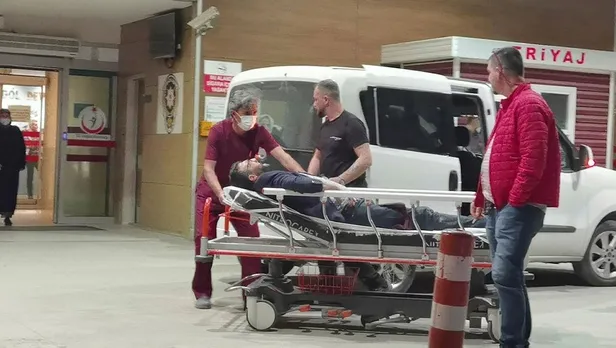 Bursa İnegöl'de akşam vakti silahlı saldırı! 1'i yoldan geçen 2 yaralı-1