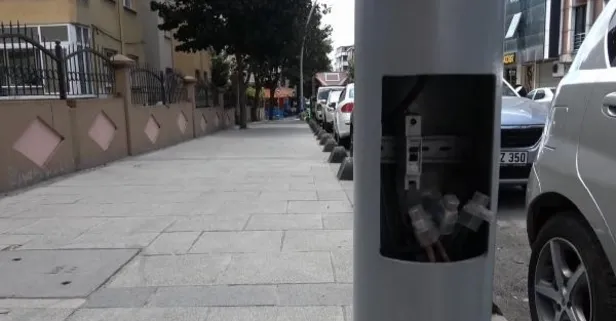 İstanbul Sultangazi'de aydınlatma direklerinin kapakları çalındı! Belediye ekipleri polise gitti