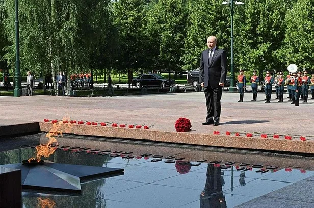 Rusya Devlet Başkanı Vladimir Putin: Rusya, Avrupa ile kapsamlı bir ortaklığın yeniden kurulmasından yana-1