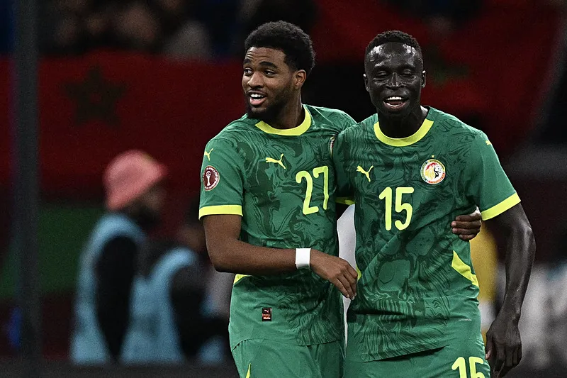 Trabzonspor genç yıldızın transferini bitirdi! 3'lü taarruz başladı - 13