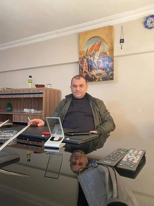 cete-operasyonunda-polisi-sehit-eden-cakal-lakapli-sanik-hakim-karsisinda-1643202660624.jpg Çete operasyonunda polisi şehit eden 'Çakal' lakaplı sanık hakim karşısında-2