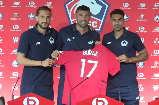 Lille'e transfer olan Burak Yılmaz'a Zeki Çelik'ten '17' jesti! İşte Burak Yılmaz'ın ilk sözleri