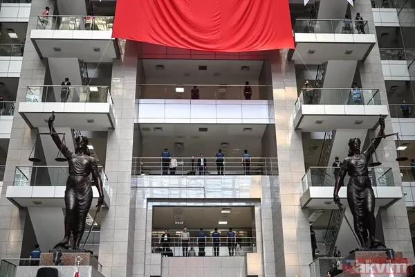 Kurban Bayramı Öncesi Resmi İşlemlerini Tamamlamak İsteyen Vatandaşlar, Adliye, Noter, Nüfus Ve Tapu Müdürlükleri Gibi Kurumların Bayramda Açık Olup Olmadığını...