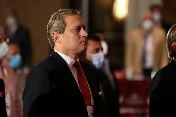 son-dakika-galatasaray-stadinin-yeni-ismi-sari-kirmizililar-nefle-725-milyon-liraya-anlati-iste-burak-elmasin-aciklamalari-1634036946765.jpg SON DAKİKA: Galatasaray stadının yeni ismi | Sarı-kırmızılılar NEF'le 725 milyon liraya anlatı! İşte Burak Elmas'ın açıklamaları-9