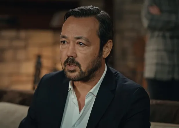 masadaki-iki-dosttan-agir-ihanet-edho-177-bolum-fragmani-yayinda-mi-etraflarindaki-cember-buyuyor-1608065621753.jpg Masadaki iki dosttan ağır ihanet! EDHO 177. bölüm fragmanı yayında mı? Etraflarındaki çember büyüyor-2