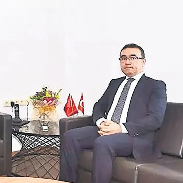 Dolandırıcı kaymakama 70 yıl