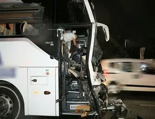 Yolcu otobüsü TIR’a arkadan çarptı: 25 yaralı