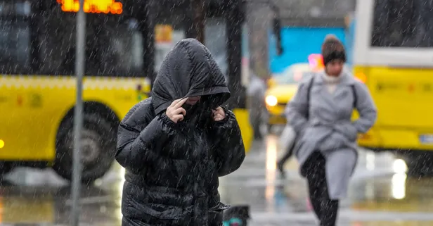 Bayramda sağanak, kar ve fırtına alarmı: Meteoroloji Uzmanı Adil Tek çarşamba gününü işaret etti