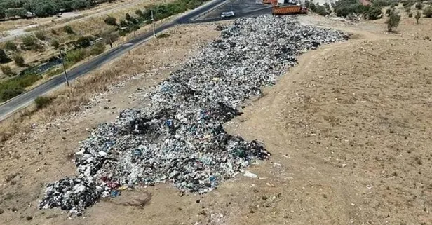 İzmir'in çilesi bitmiyor! CHP’li belediye tatil beldesini çöplüğe çevirdi | "Çöpleri şikayet ettik belediye bizi cezalandırdı"