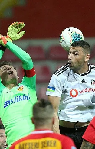 Beşiktaş'a Kayseri deplasmanına soğuk duş! MS: Kayserispor 3-1 Beşiktaş)