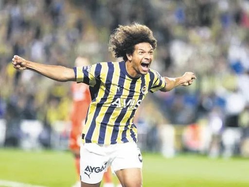 marek-hamsik-trabzonsporda-devam-etme-kararini-devre-arasi-verecek-spor-haberleri-1668044460397.jpeg Marek Hamsik Trabzonspor'da devam etme kararını devre arası verecek | Spor haberleri-5