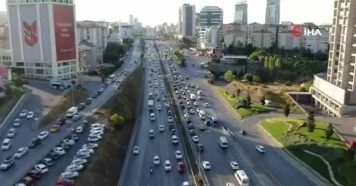 İstanbul’da trafik yoğunluğu yüzde 65‘i gördü