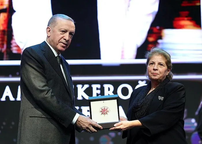 Başkan Erdoğan'dan Cumhurbaşkanlığı Kültür Sanat Büyük Ödülleri Töreninde önemli açıklamalar-7