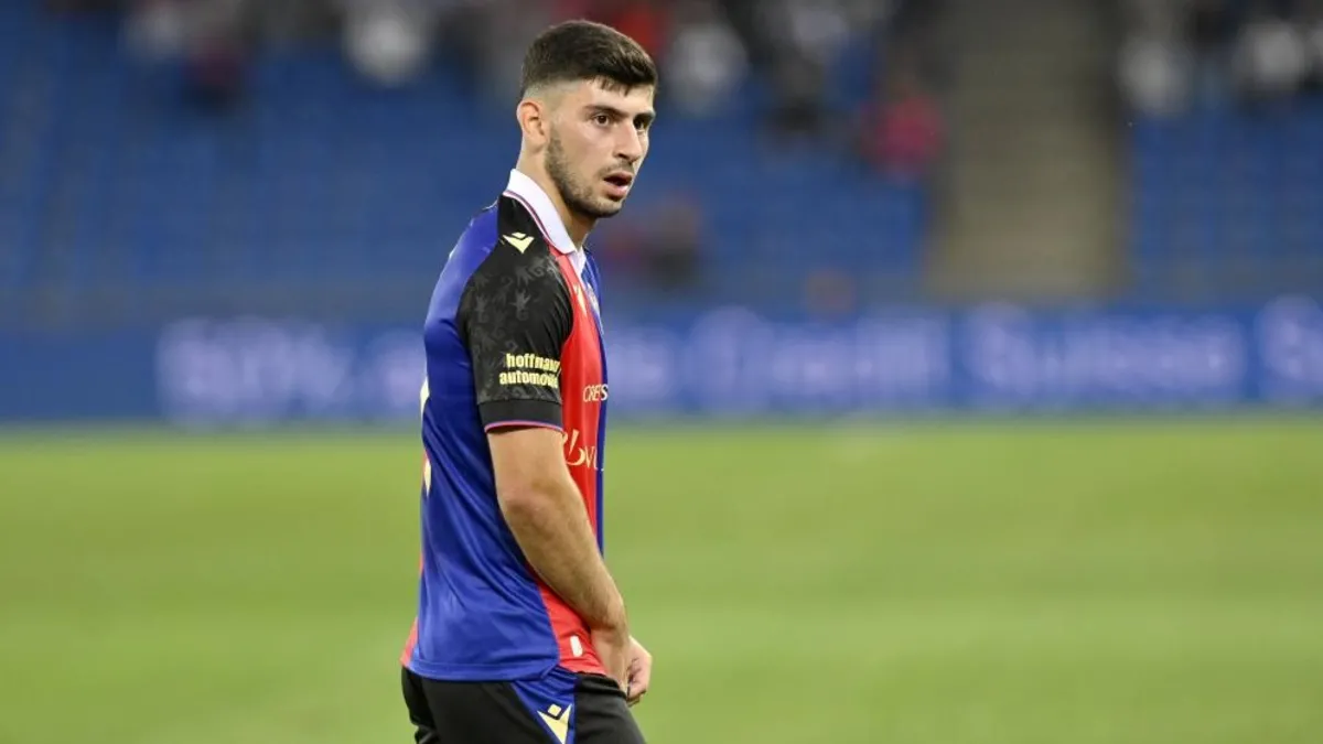 Yusuf Demir görüşme odasına