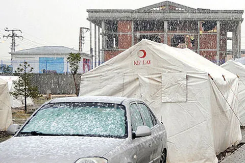 Van’da kar yağışı başladı