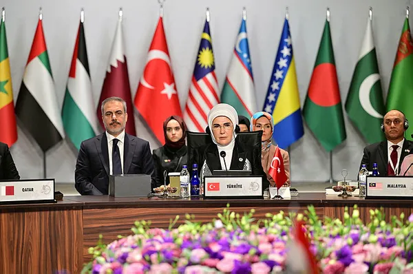 İstanbul'da Gazze Zirvesi! Emine Erdoğan: Bu vahşeti durdurmak için hangi ölüm eşiğini bekliyorsunuz?-3