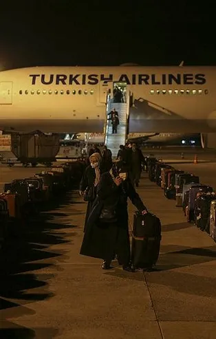 Son dakika: Almanya'dan yurda dönen 279 Türk ve 50 Alman uyruklu kişi, Ankara'da KYK yurduna yerleştirildi