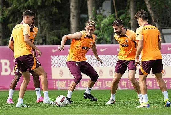 takvimin-usta-yazarlari-ilker-yagcioglu-ile-evren-turhan-olasi-play-off-sistemiyle-ilgili-fikirlerini-paylasti-1695851607172.jpeg TAKVIM'in usta yazarları İlker Yağcıoğlu ile Evren Turhan olası Play- Off sistemiyle ilgili fikirlerini paylaştı-5