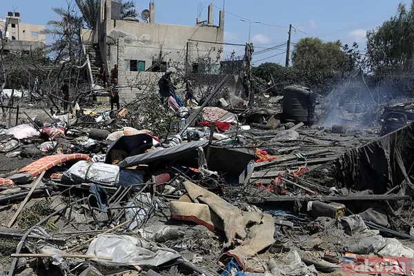 Soykırımcı İsrail alçak saldırısı sonrası El Mevasi'deki yıkım böyle görüntülendi! İşte kare kare vahşet - 36